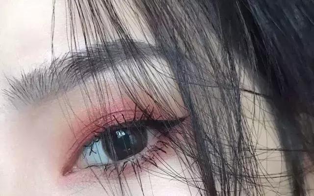 唇釉掉渣了怎么办,唇釉总是成渣