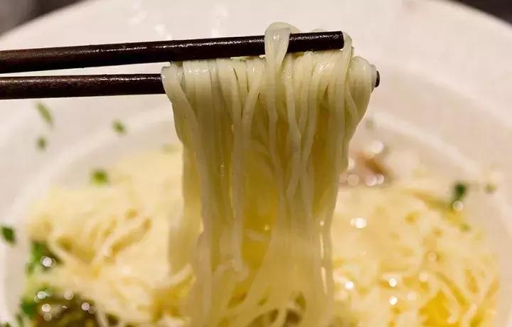 上海滩最好吃的一碗黄鱼面,居然在……丰庄?