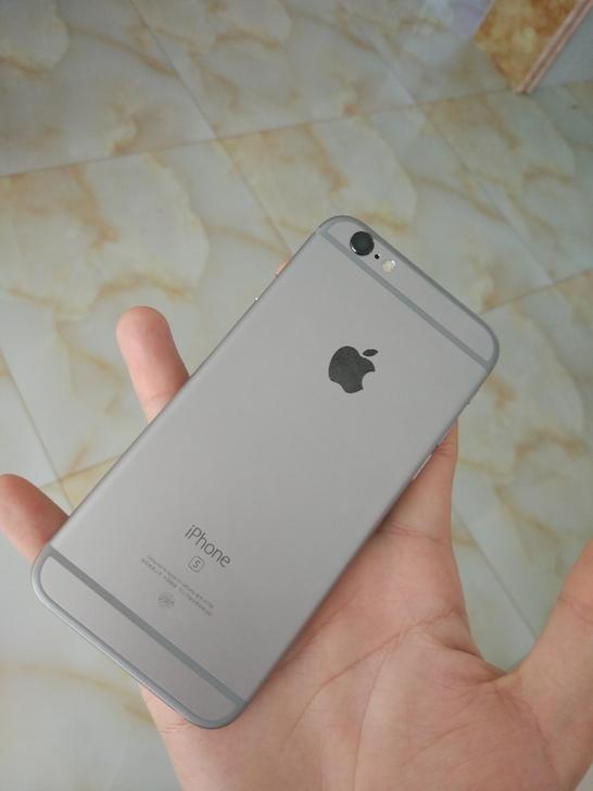 性能强劲的iPhone6s,却因内存太小沦为备用机!