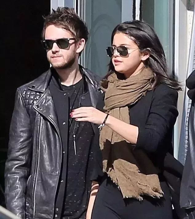 赛琳娜贾斯汀比伯撕破脸,比伯赛琳娜撕破脸