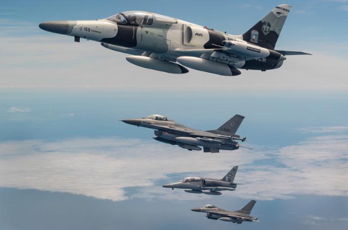 沙特购买了多少歼35战机,约旦购买战斗机