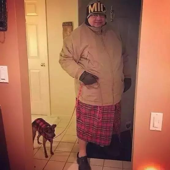 有一种美叫爸妈的审美把我笑哭了,有一种时尚叫爸爸给穿的衣服