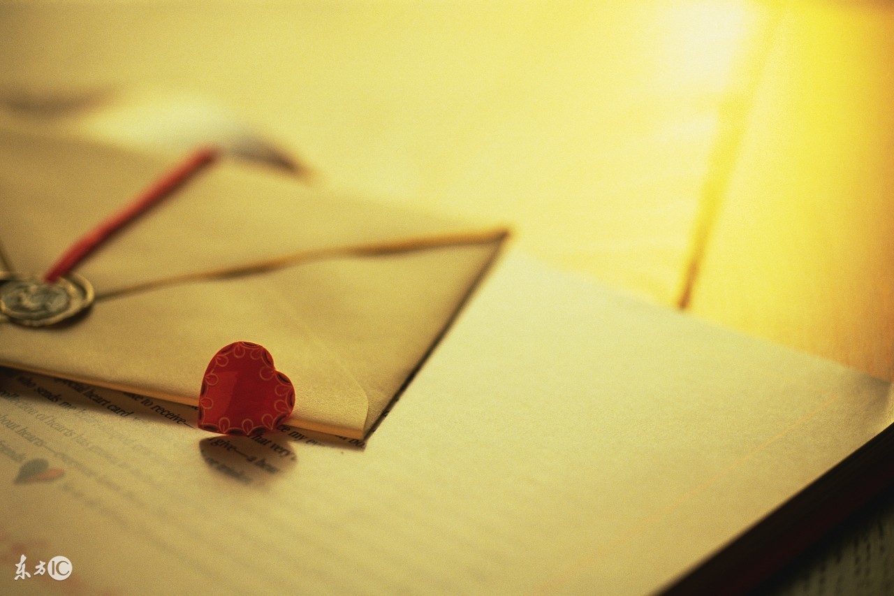 当女友生气时该怎么办,女友生气了怎么办怎么哄她