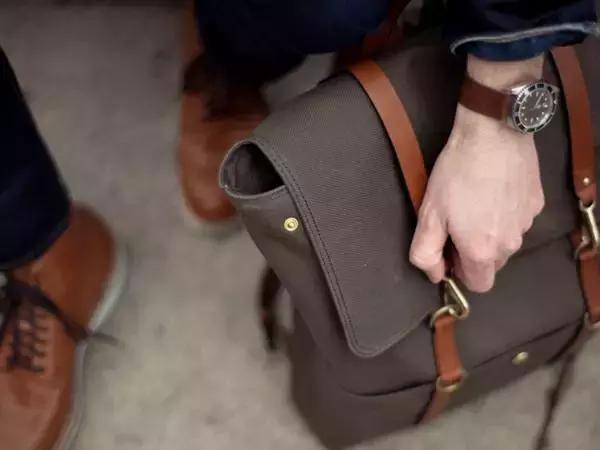 “双十一”不仅是女生专利，这10只设计师男包推荐给你！（下）