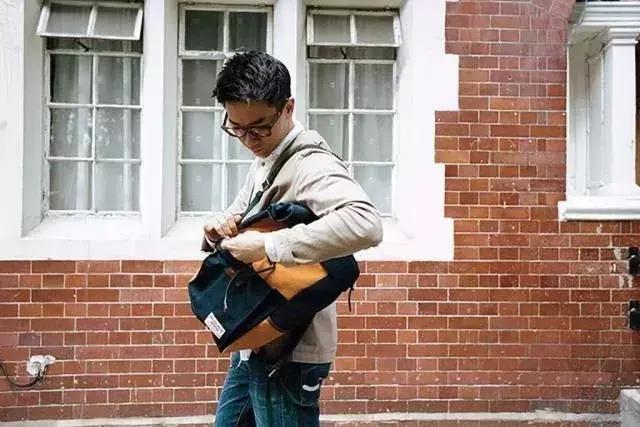 “双十一”不仅是女生专利，这10只设计师男包推荐给你！（下）