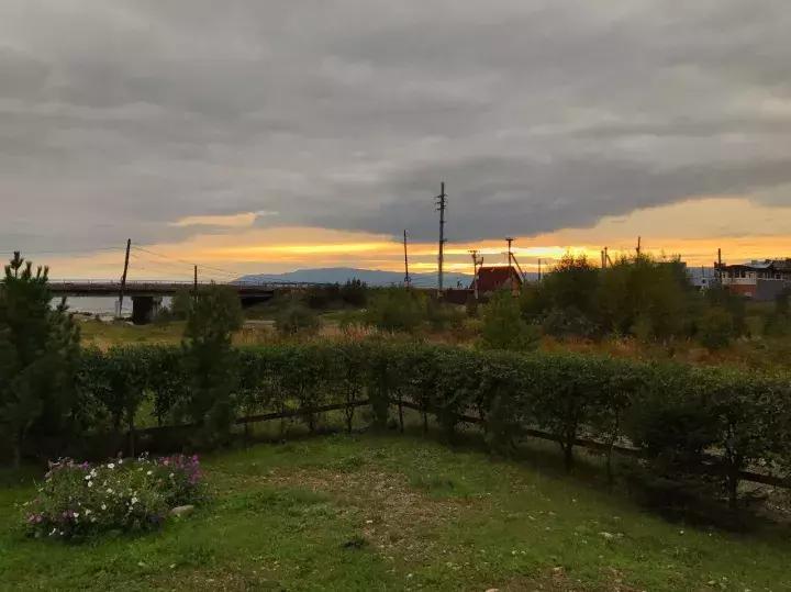 坐火车穿越俄罗斯西伯利亚,欧洲火车途经小镇