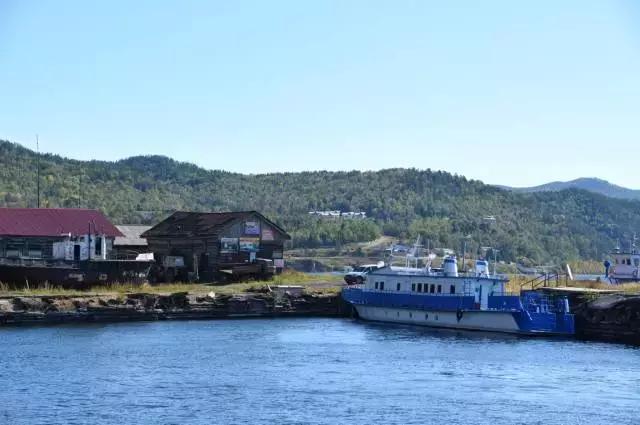 坐火车穿越俄罗斯西伯利亚,欧洲火车途经小镇