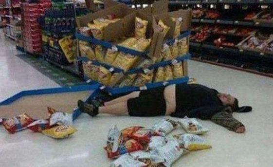 盘点喝醉酒的人能有多搞笑,那些喝醉酒的高手