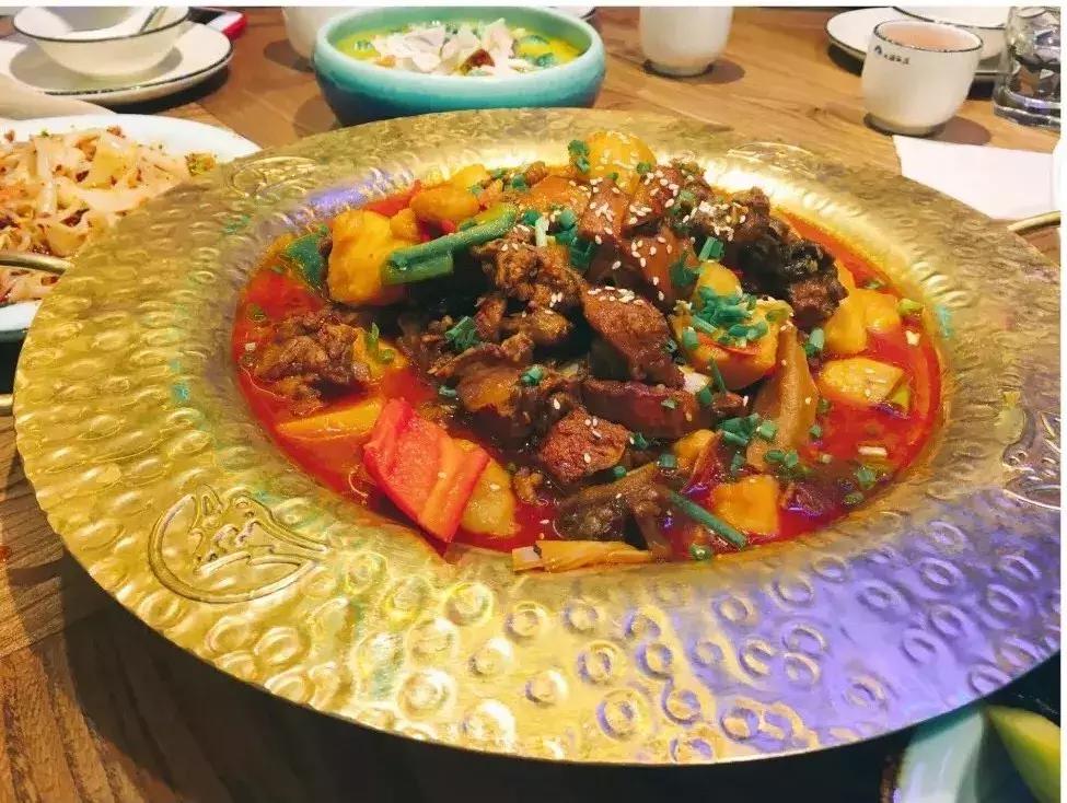 重庆这家天天排队的萝卜干店,重庆三大必去的店