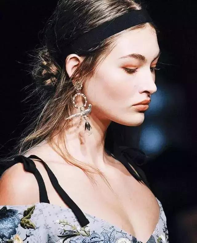 HM×Erdem联名款仙气十足，白菜价就能买到凯特王妃最爱的品牌