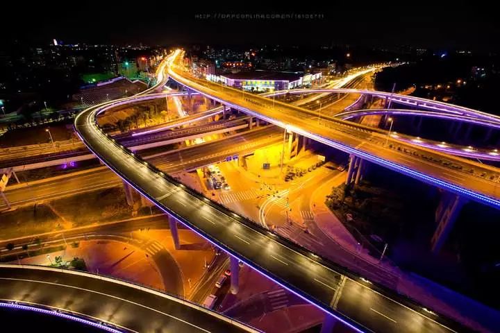 四百年前绿竹变丹竹——丹竹头