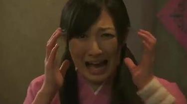 脚上长奇奇怪怪的东西是什么,脚上长像面包糠样的东西