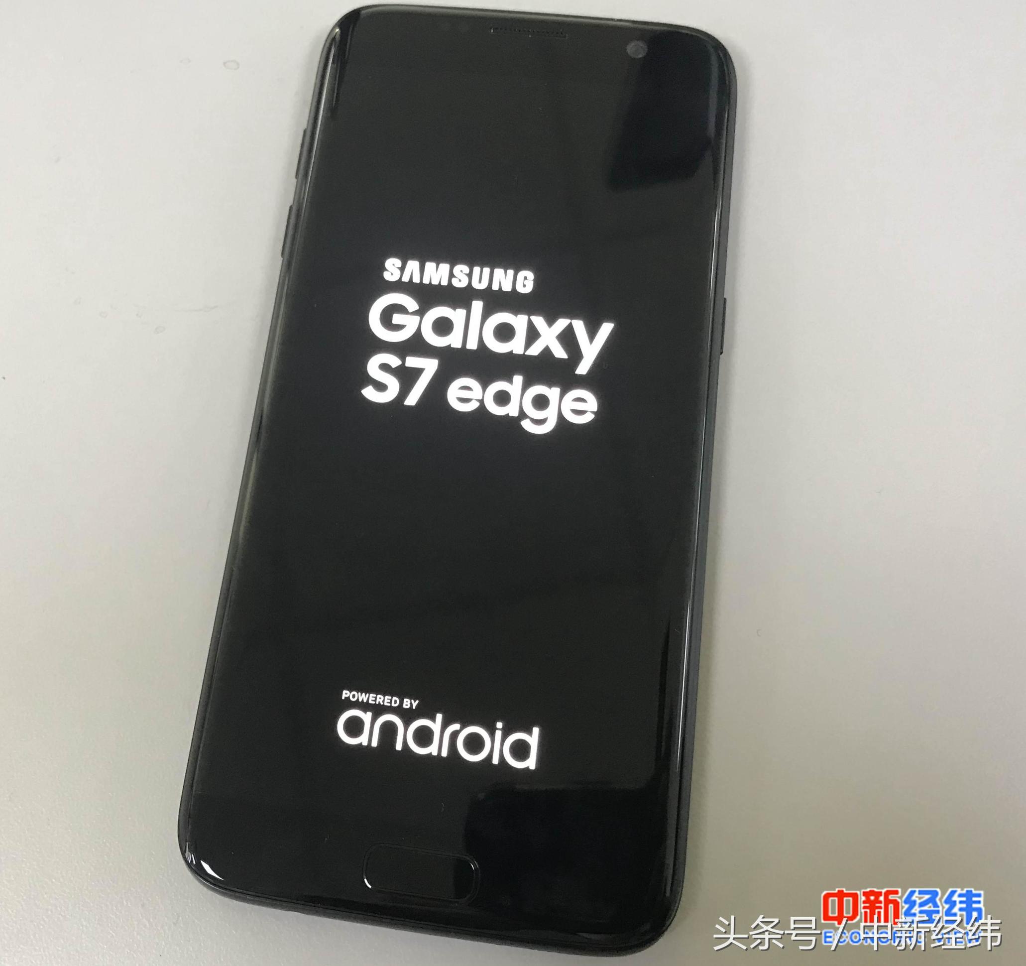 三星新广告再次嘲讽苹果视频,三星历年来嘲讽苹果的广告