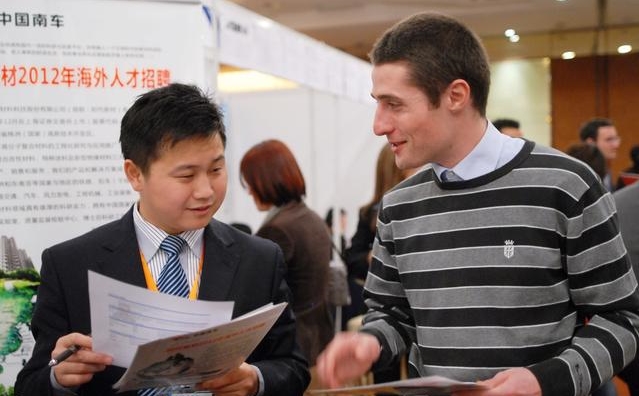 名企过招强阵“猎才”今年人才高交会国际化程度创历届之最