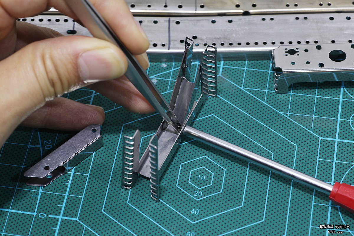 论复杂程度我只服它｜德国ScaleArtMAN三向自卸车细节（三）