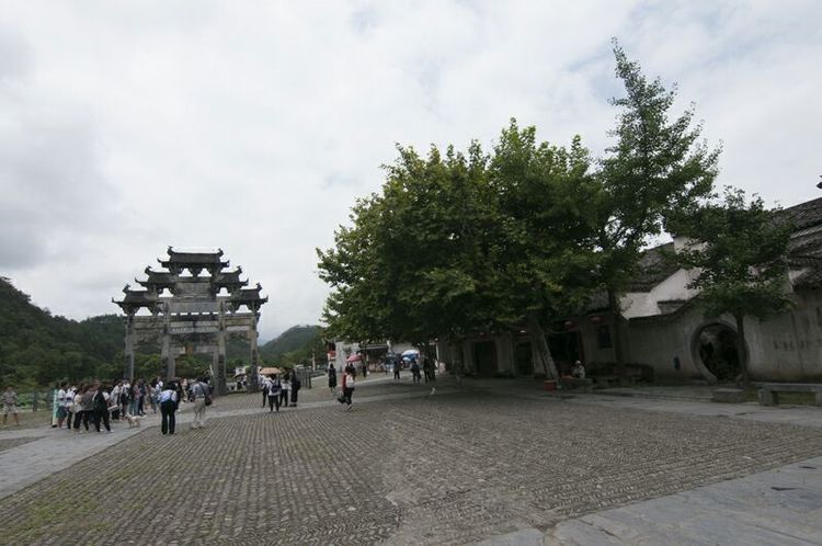 西递附近最著名的景点,西递村美丽的风景