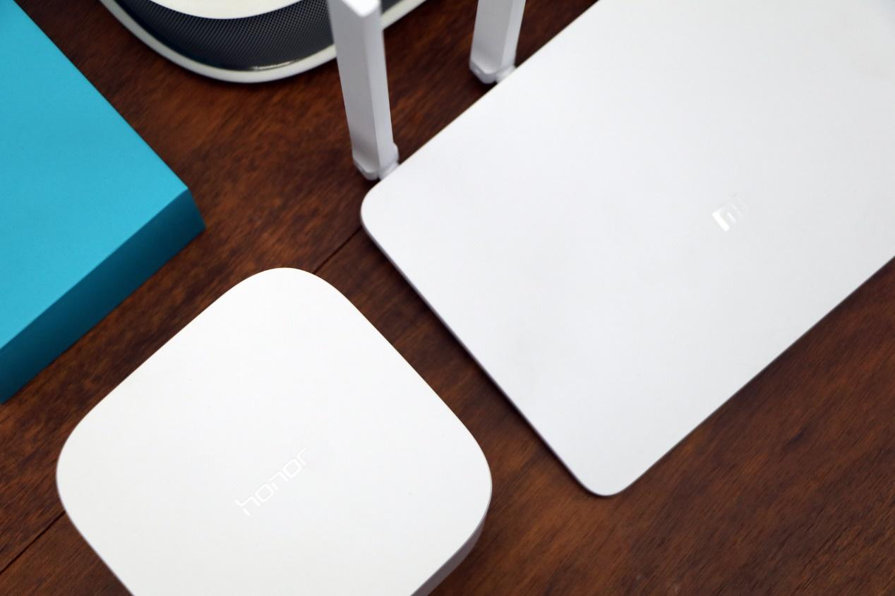 价位相同，都是双千兆荣耀路由2和小米路由3G谁更出色？