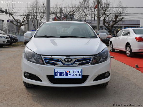 比亚迪秦EV300/e5上市售22.98-30.98万