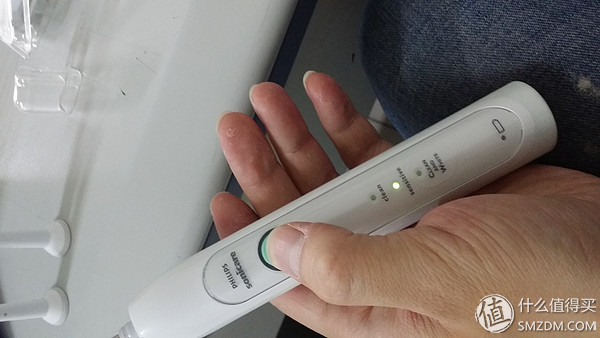 飞利浦电动牙刷6730问题,飞利浦牙刷6730拆解视频