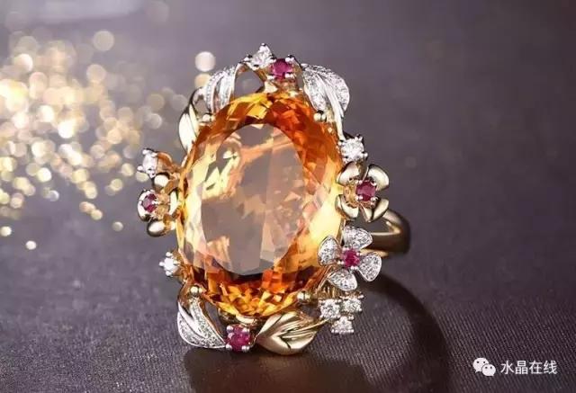 黄水晶千手观音吊坠真假,纯净体黄水晶怎么辨别真假