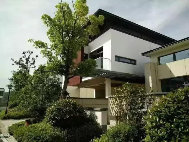 太湖庄园独栋别墅价格,太湖边带游艇码头中式园林别墅