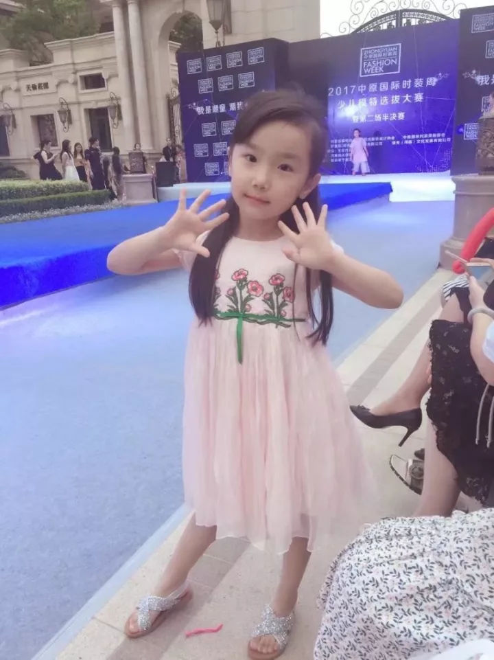 郭玥涵——郭家有女初长成，正能量满满的小天使