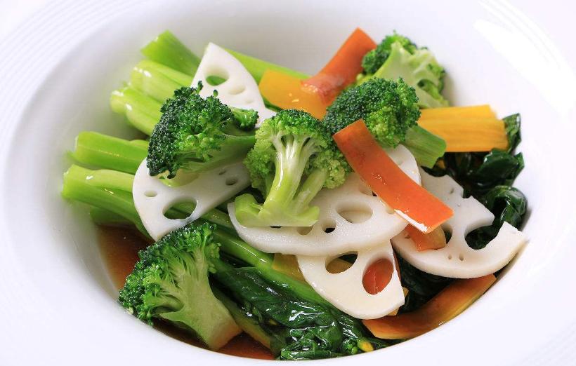 孕妇孕期各阶段如何补充营养,孕期缓解孕吐饮食注意什么