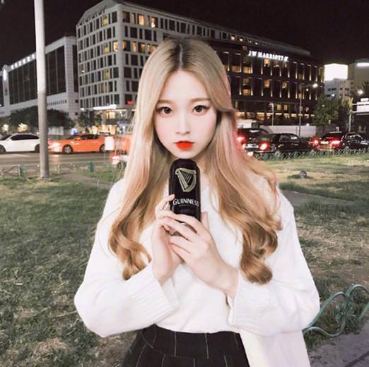 头发显白点的色系,头发显白染什么颜色好看