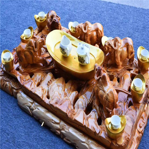 崖柏木雕师傅,崖柏雕刻师青海木雕手艺人