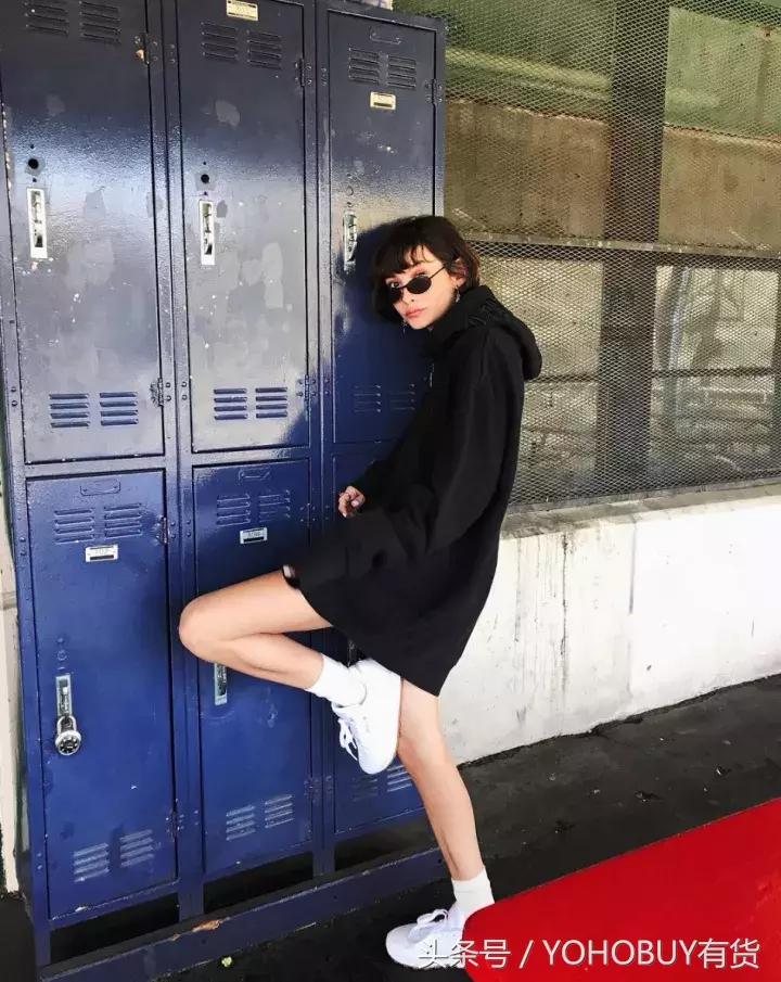 学会这些穿衣小技巧让你瞬间变高,学会这6个穿衣技巧时髦又高级