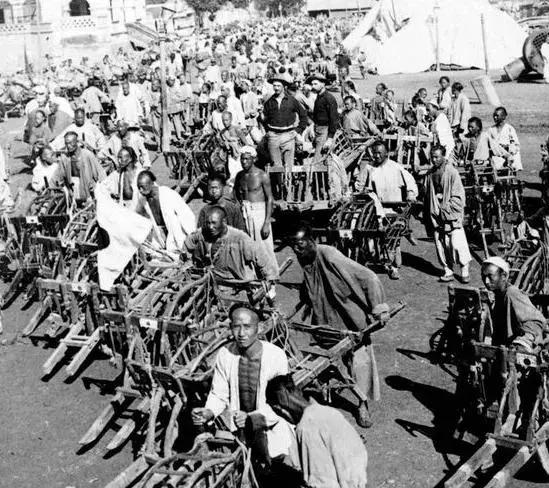 清朝历经12位皇帝从没出过昏君，为何还是无法避免灭亡的命运？