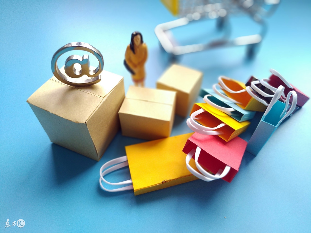 「教你一招」卖家挖坑，刚买的东西就降价了，机智女孩完美化解