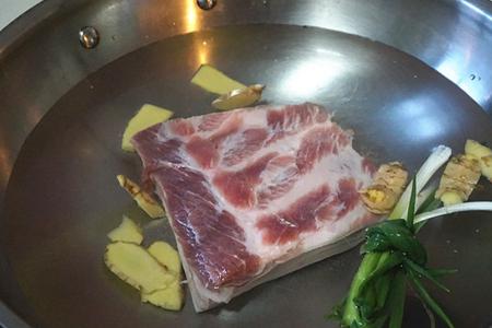 东坡肉和红烧肉是差不多的吗,樱桃肉红烧肉东坡肉的区别