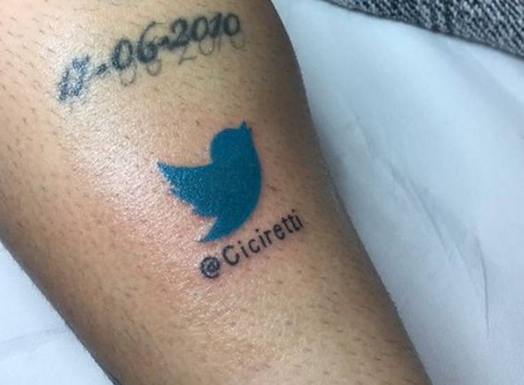 梅西胳膊纹身完整图,梅西最新纹身