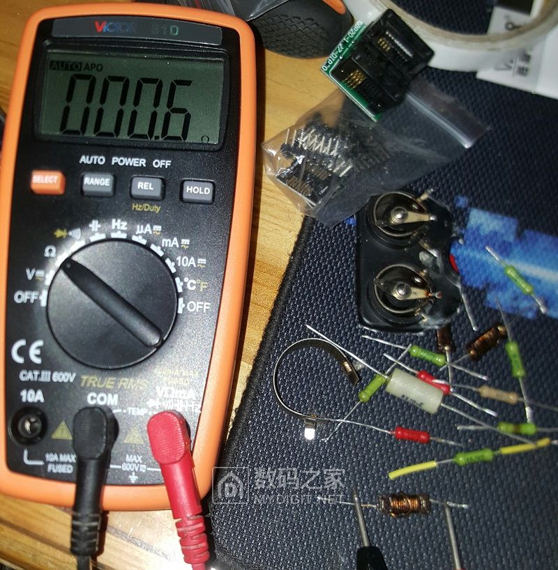 挖掘DTM0660芯片的潜能！用胜利VC81D新版学改最大数字9999