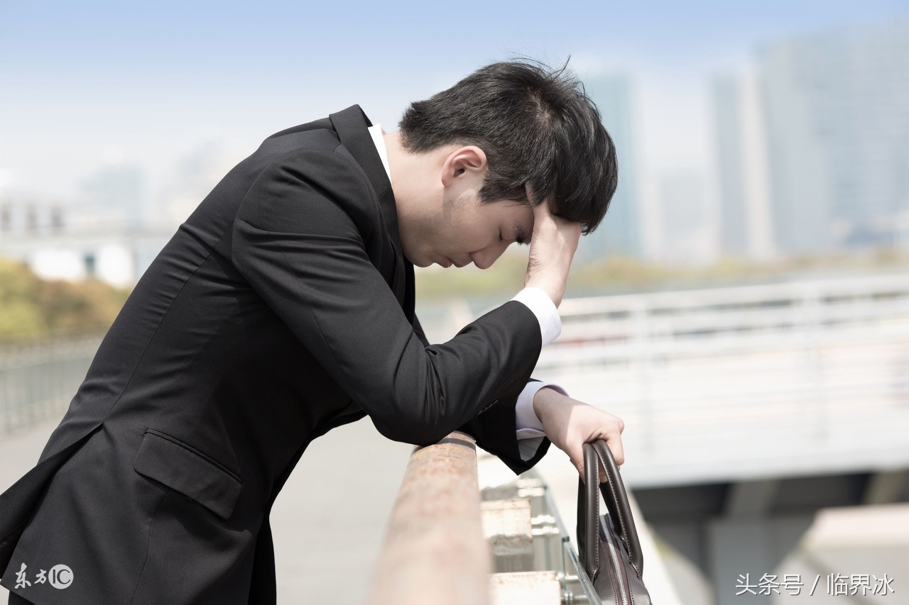 怎样摆脱痛苦的根源,面对痛苦的最好方法