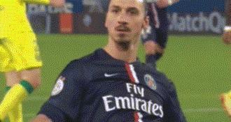 德罗巴滑跪完整版,足坛十大神峰之德罗巴