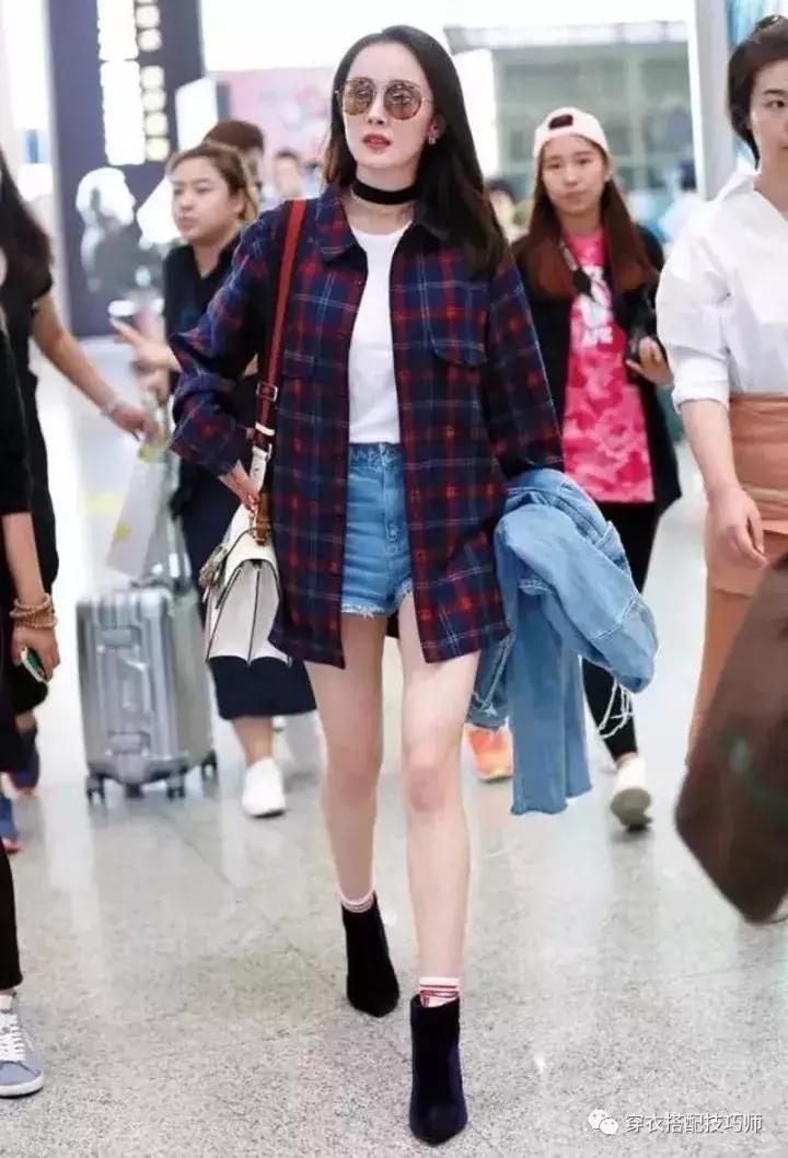 方头粗跟短靴冬季搭配裤子,冬季短靴搭配什么裤子