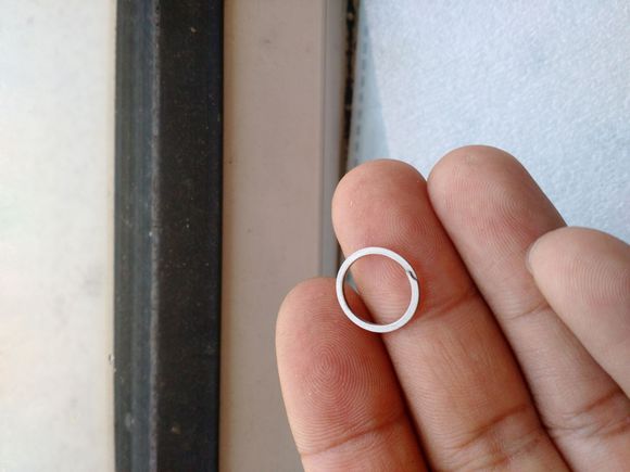 国外枪支配件企业不务正业，用枪支钢材做了一款指尖陀螺