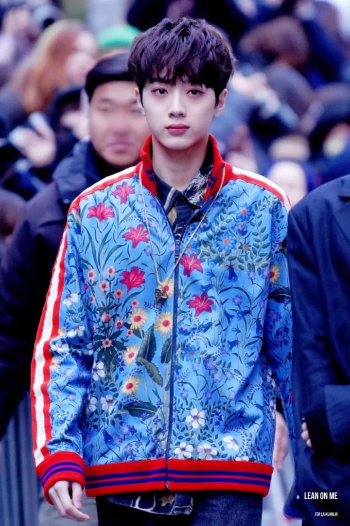 本周TA最潮|水晶雪莉一酷一美防弹茶蛋*服私**完美碾压