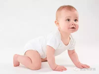 走得早担心腿弯，走得晚担心有毛病，娃儿学个走路麻麻不要太纠结