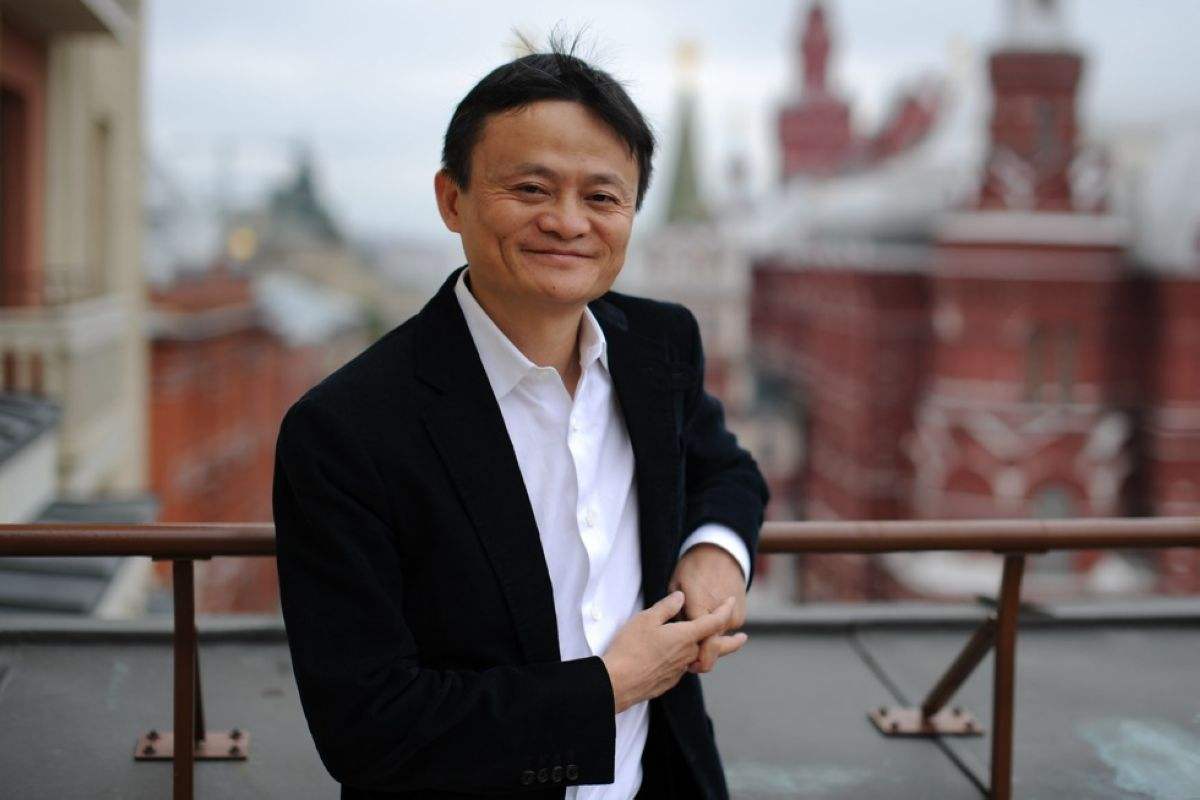 阿里发了一条对联，网友帮忙写横批，第一条评论太绝了！