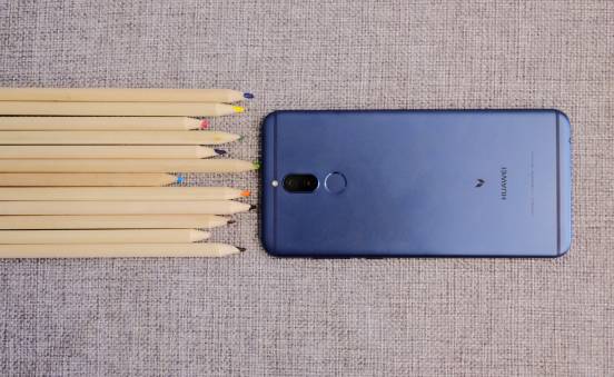 华为畅享8麦芒6荣耀7x哪个好,华为麦芒6荣耀7x液晶屏幕对比