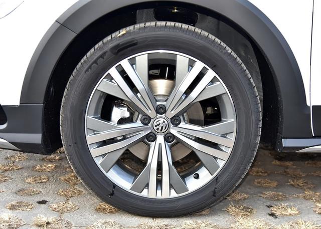 大众蔚领是哪个车的旅行版,大众旅行车蔚领到底多少钱