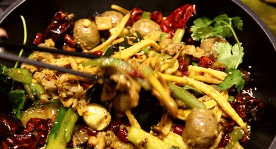 自己在家也能做出美味的麻辣香锅,在家就能做美味的麻辣香锅