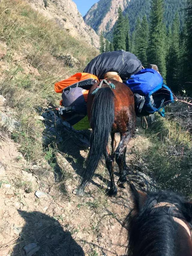 乌孙古道天堂湖在琼库什台吗,乌孙古道天堂湖到黑英山多远
