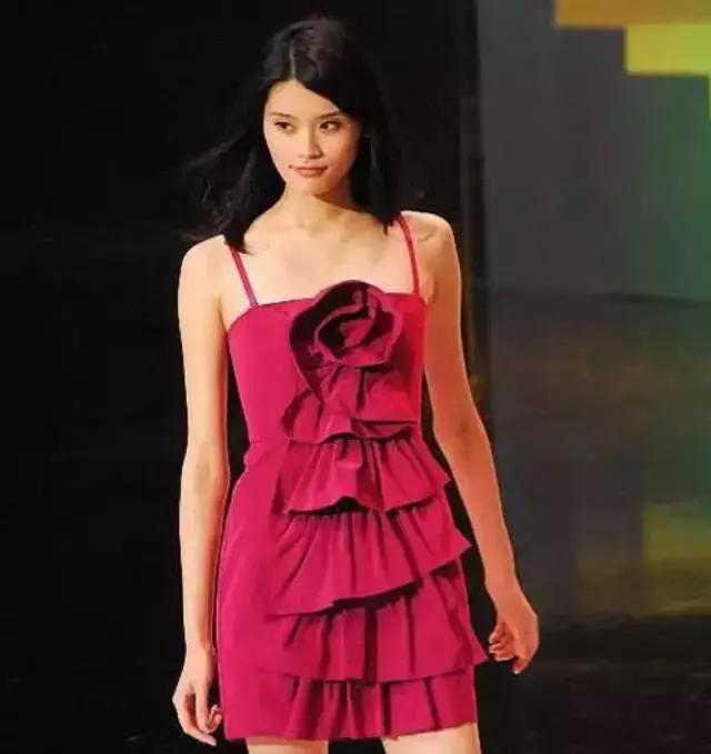 奚梦瑶摔跤对他造成的影响有多大,奚梦瑶维密大秀摔跤