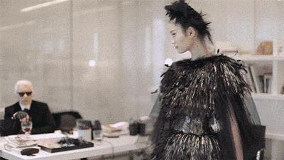 奚梦瑶摔跤对他造成的影响有多大,奚梦瑶维密大秀摔跤