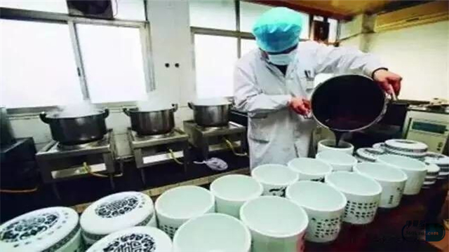 玫瑰蔓越莓阿胶糕有什么功效,阿胶糕和复方阿胶浆哪个功效好