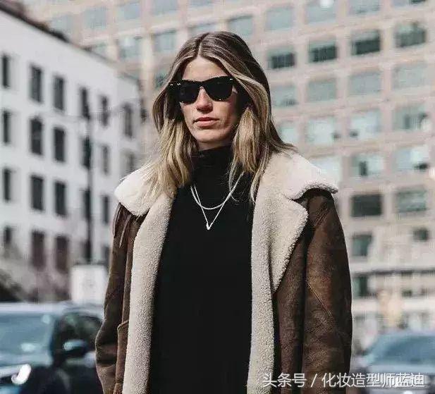 搭配什么样的毛衣链好看,毛衣怎么搭配丝带